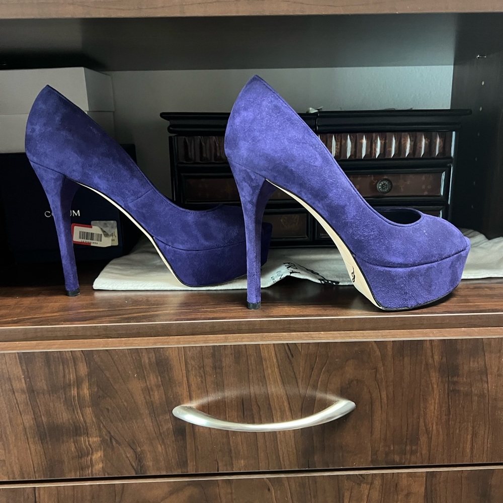 B Brian Atwood